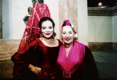 <p style="text-align: right;" dir="rtl">סילביה עם ננסי פביולה הררה<br />"CARMEN"<br />האופרה הישראלית והתאטרון המלכותי מדריד<br />TEATRO REAL 2002</p>
<p style="text-align: right;" dir="rtl"> </p>