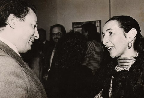 <p style="text-align: right;" dir="rtl">סילביה עם לואיס (מהנהלת איבריה) 1986</p>