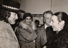 <p style="text-align: right;" dir="rtl">סילביה עם לוליק לוי, נורית ושאול בן עטר 1986</p>